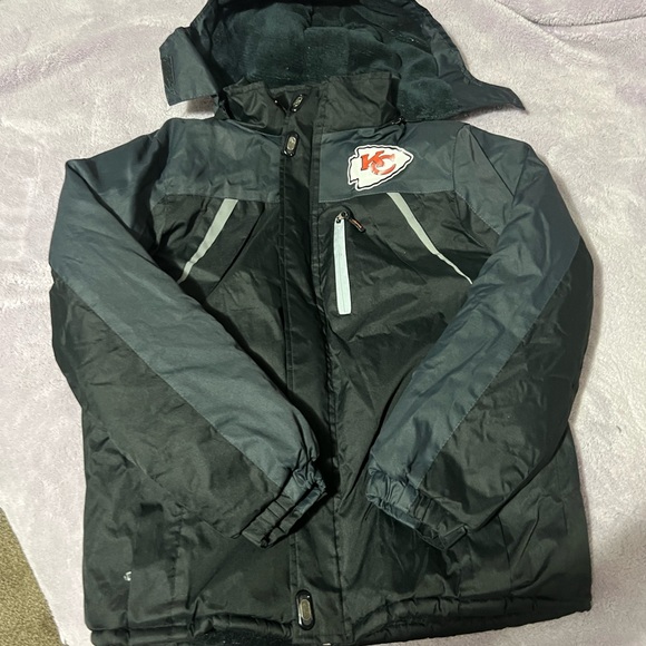 Kids Kansas City Chiefs Raincoat - Black and Gray - Picture 2 of 3